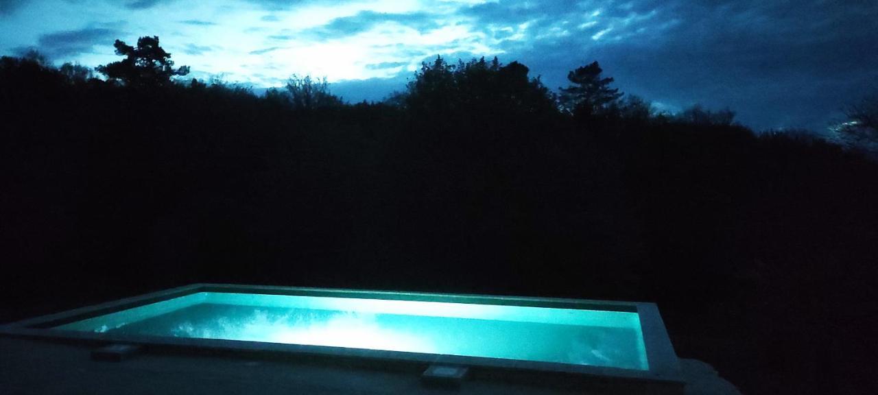 Le Four A Pain, Gite Avec Piscine Et Spa Proche Sarlat Marquay Exterior photo